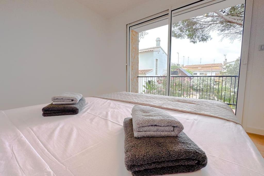 Can Romy Appartement T2F A 20M De La Plage De Cala Montgo L' Escala 外观 照片